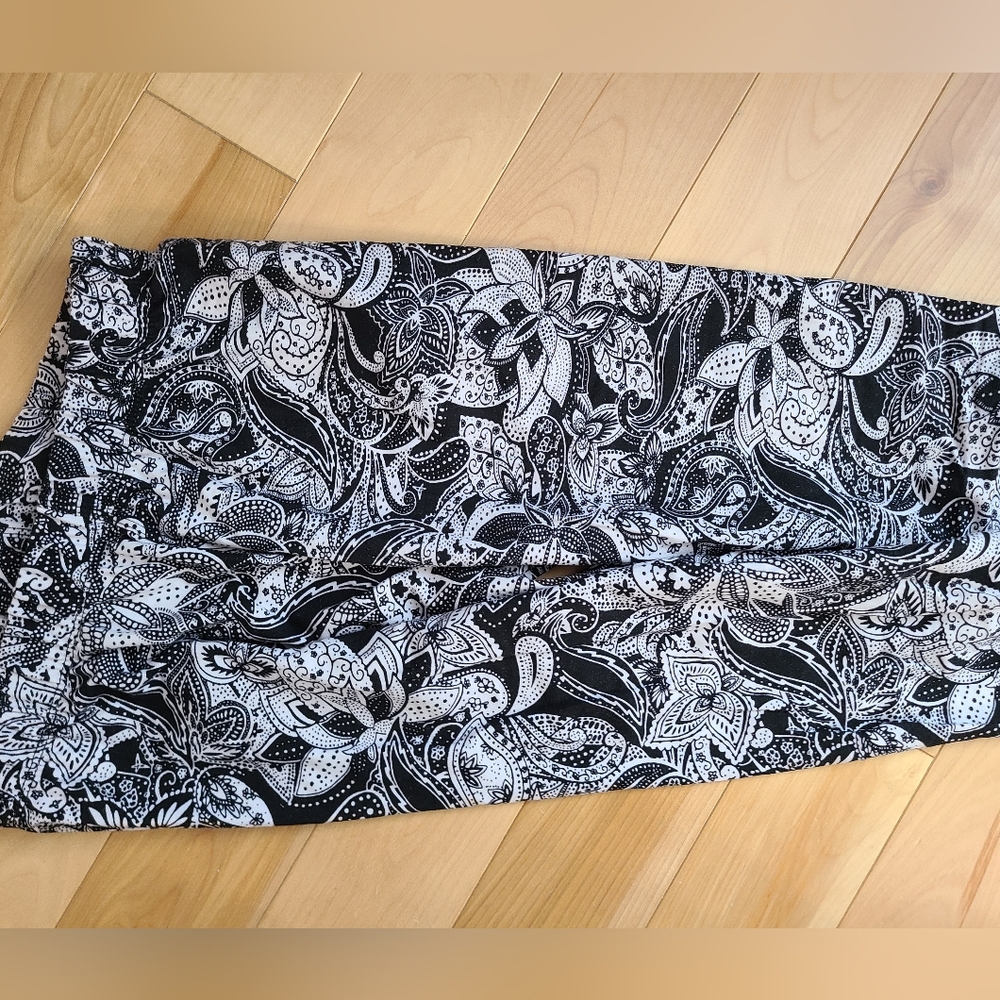 Sweetlegs nwt crop leggings